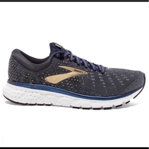 Brooks Glycerin 17 running shoe. Men’s 11.5